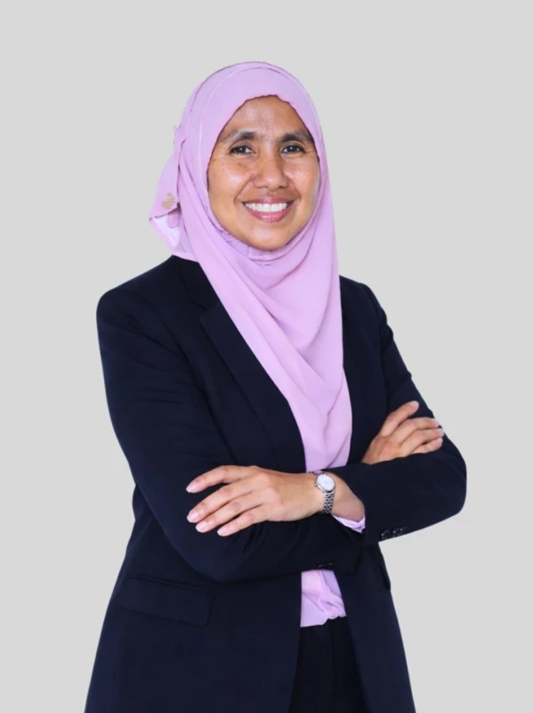 Dr Nuguelis Binti Razali, Pakar Kesuburan di Pusat Kesuburan Sophea Bangi di Malaysia, menyediakan rawatan kesuburan termasuk IVF dan perubatan reproduktif untuk membantu pasangan dalam perjalanan menuju keibubapaan.