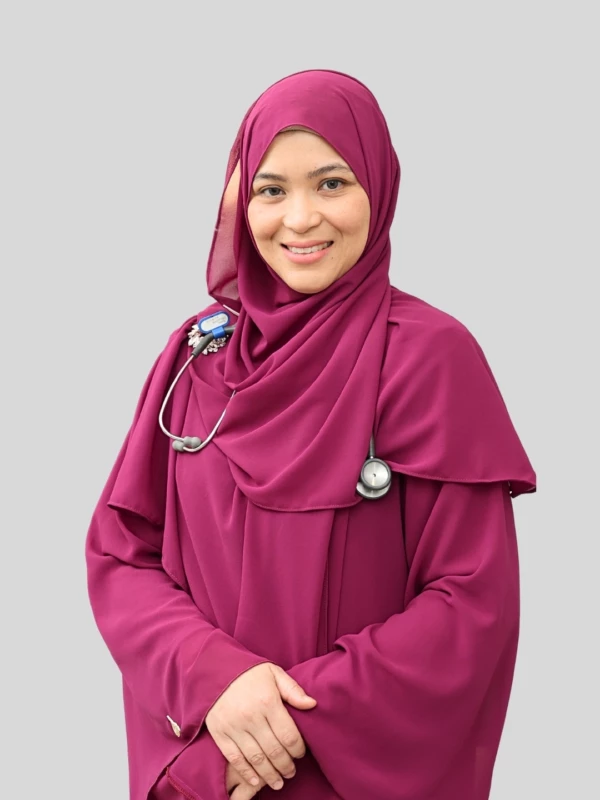 Dr Salleha Binti Khalid, Pakar Kesuburan dan Pengarah Perubatan Pusat Kesuburan Sophea Bangi di Malaysia, menyediakan rawatan kesuburan termasuk IVF dan perubatan reproduktif untuk membantu pasangan menghadapi cabaran kesuburan.