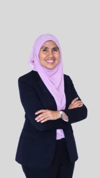 Dr Nuguelis Binti Razali, Pakar Kesuburan di Pusat Kesuburan Sophea Bangi di Malaysia, menyediakan rawatan kesuburan termasuk IVF dan perubatan reproduktif untuk membantu pasangan dalam perjalanan menuju keibubapaan.