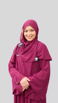 Dr Salleha Binti Khalid, Pakar Kesuburan dan Pengarah Perubatan Pusat Kesuburan Sophea Bangi di Malaysia, menyediakan rawatan kesuburan termasuk IVF dan perubatan reproduktif untuk membantu pasangan menghadapi cabaran kesuburan.