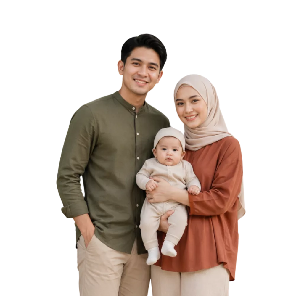 Pasangan muda Melayu bersama bayi selepas menjalani rawatan IVF